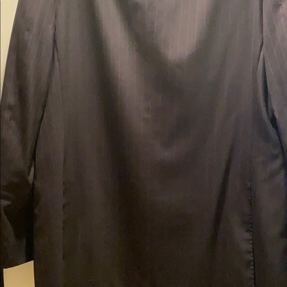 Suit - Picture 3 of 7
